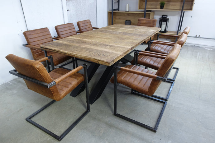 OTTO Oak Wood Dining Table with metal legs