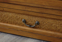 Load image into Gallery viewer, Arason Kingston Murphy Bed creden zzz cabinet bed Handle Detail